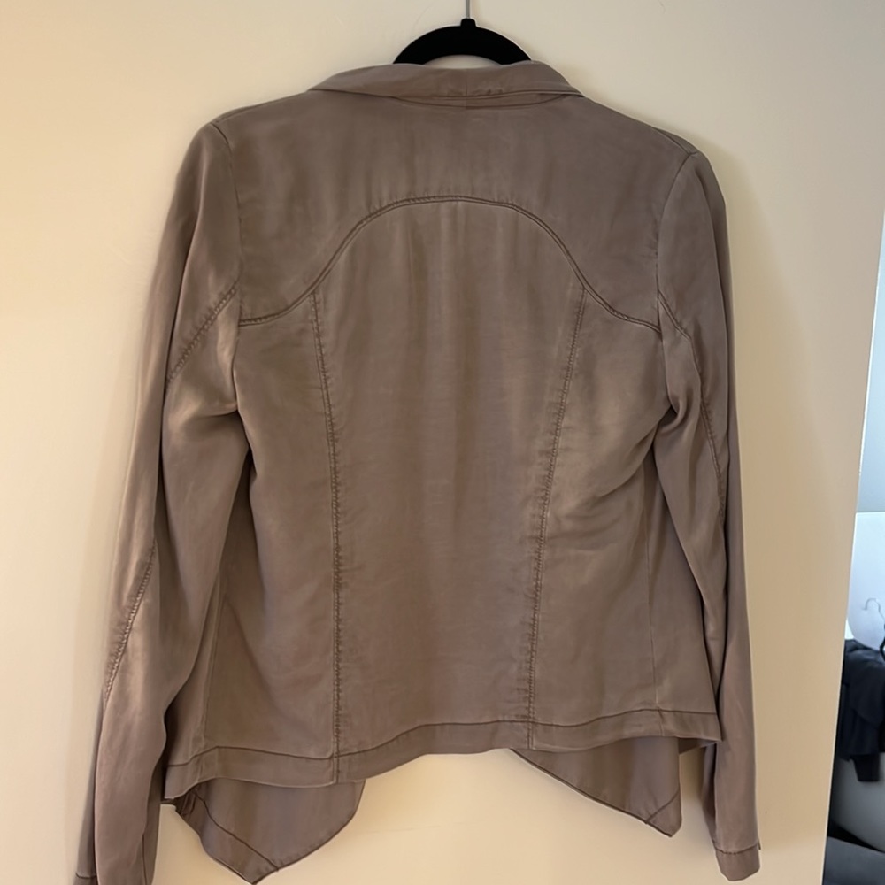 Express Jacket - Picture 3 of 3
